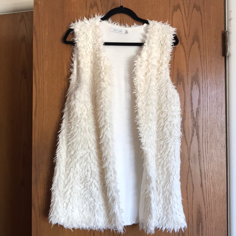 Bishop + Young  faux fur vest; cream size Medium